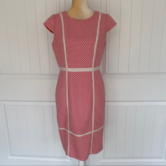 Adrianna Papell Dresses & Skirts - Adrianna Papell dress size 8